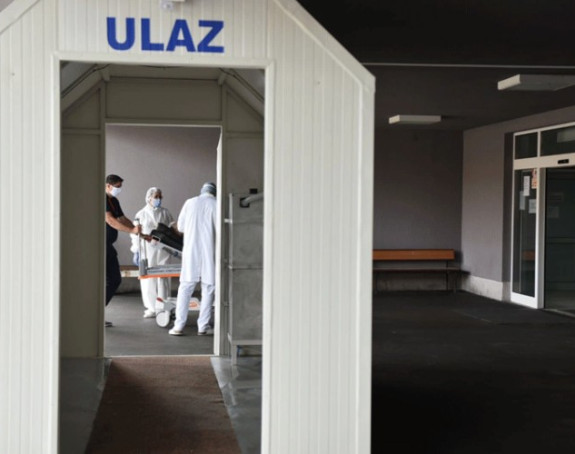 "Kosmosov" tunel za dezinfekciju nalazi se ispred UKC-a