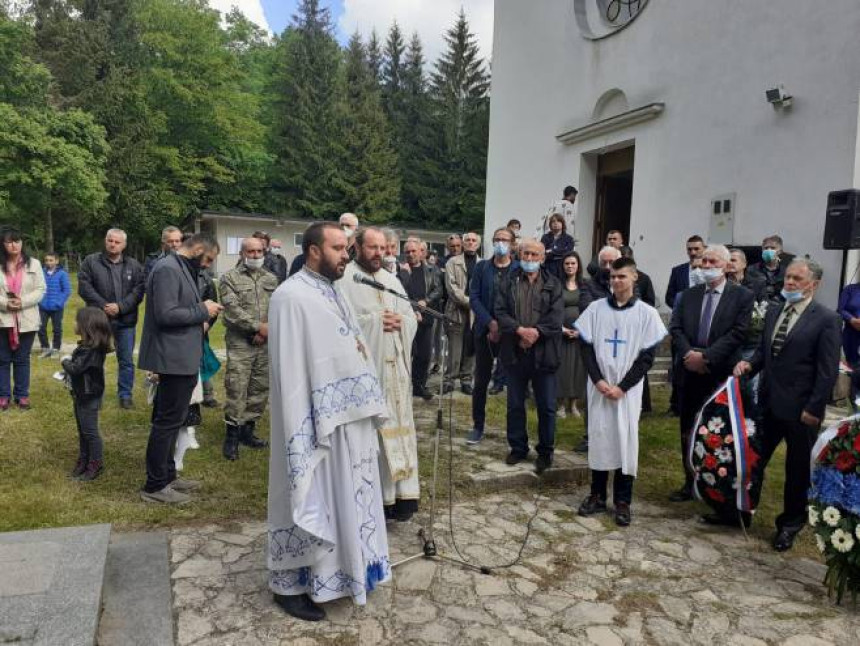 Брадина: Сјећање на стравичан злочин над Срба