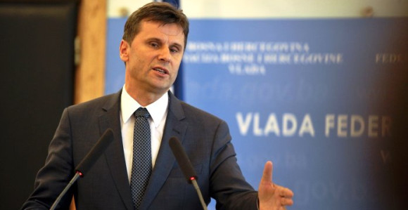 SIPA oduzela telefon i premijeru FBiH Fadilu Novaliću