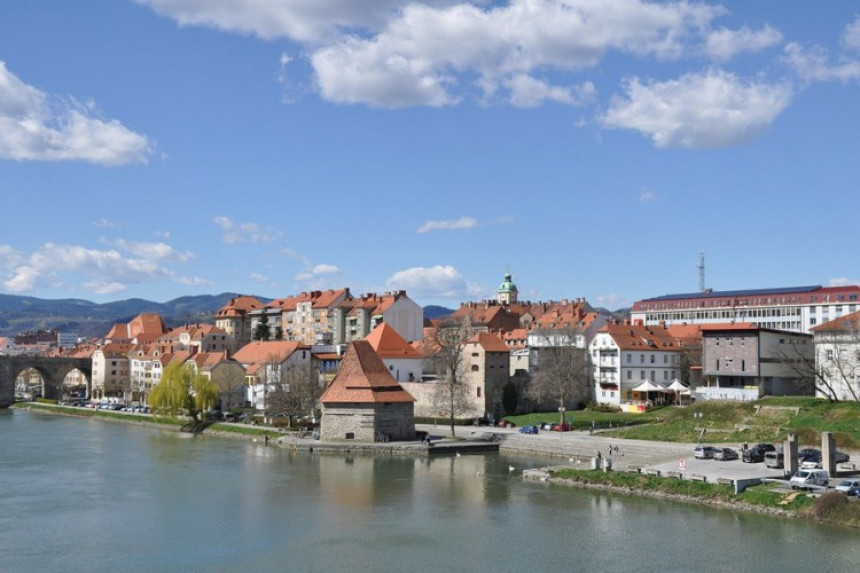 Grad Maribor je od danas "korona free" zona