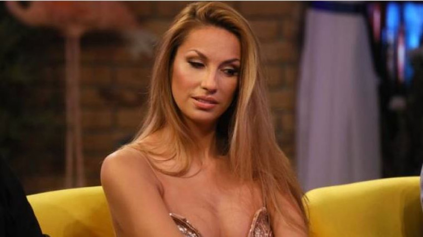 Rada zbog bolova morala hitno u bolnicu- nije mogla da izdrži!