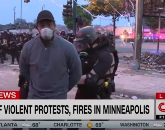 Uhapšen novinar uživo u programu u Mineapolisu