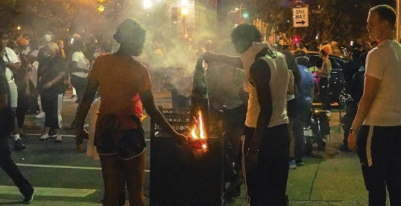 SAD: U Džordžiji vanredno stanje, vojska na ulicama