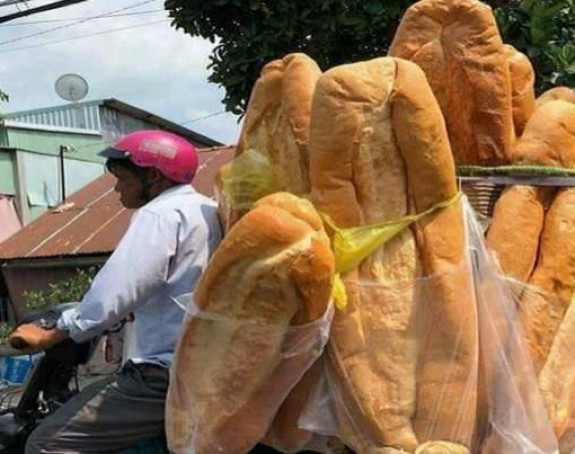 U Vijetnamu prave i prodaju džinovske vekne hleba! (VIDEO)