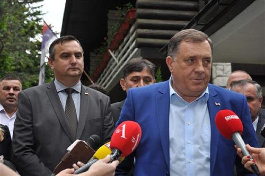 Dodik o prebjegu i o kandidatu za gradonačelnika