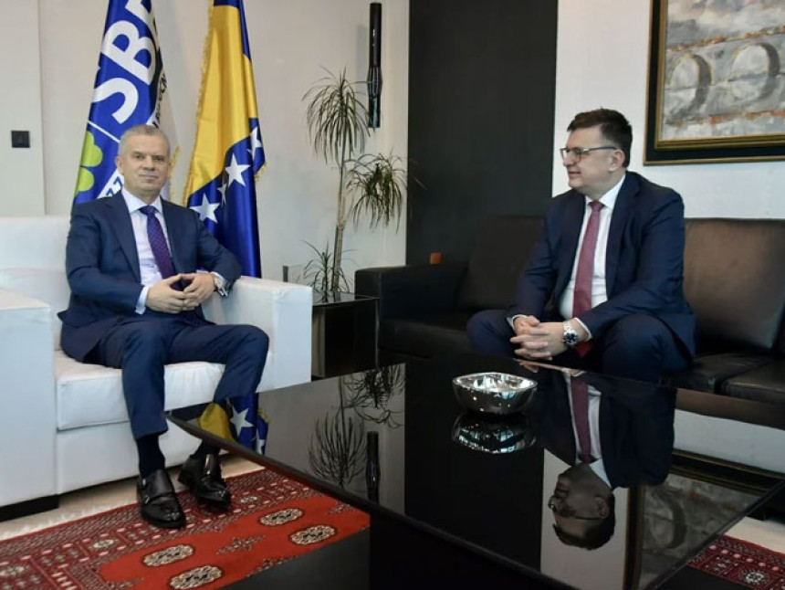 Tegeltija zvanično prihvatio ostavku Radončića