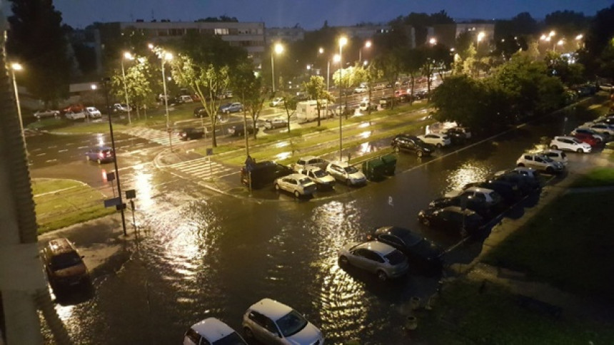 BG: Nezapamćeno nevrijeme: Cijeli grad pod vodom