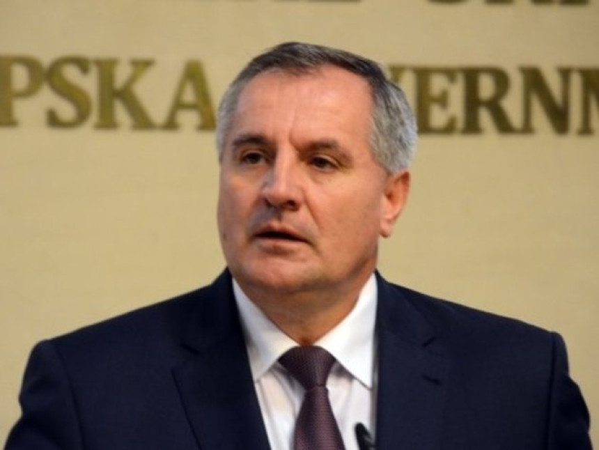 Višković nije upoznat o aferi s "respiratorima"