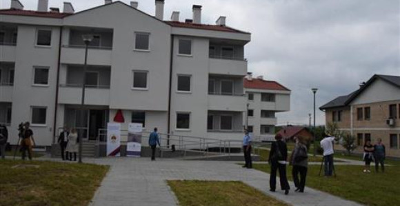 Ključevi za 48 stanova za izbjegla i raseljena lica