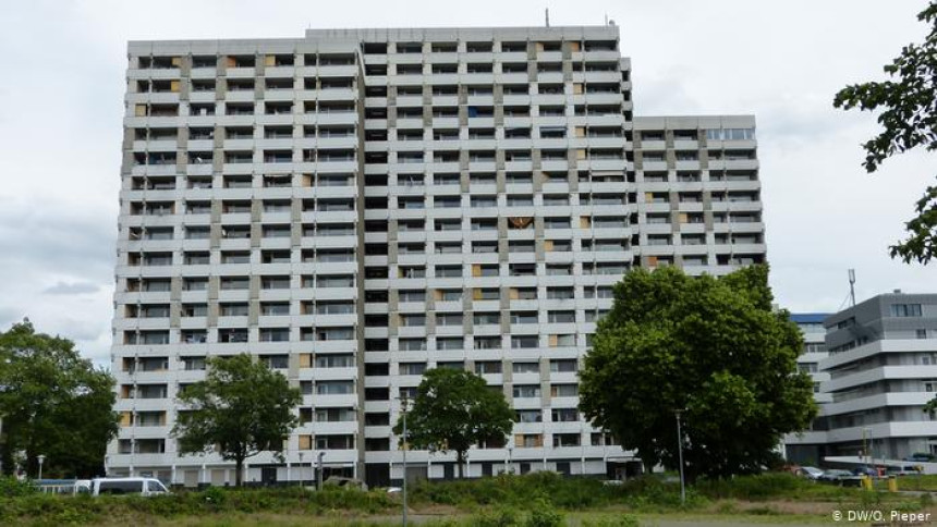 Ko je kriv za nagli rast broja zaraženih?