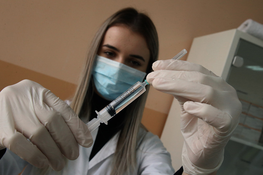 Četiri zemlje uzimaju vakcinu protiv korone