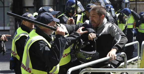 London: Sukobi i tuče policije i demonstranata