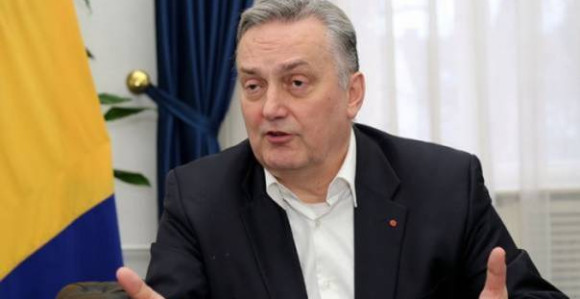 Lagumdžija u bolnici nakon zapetljaja crijeva