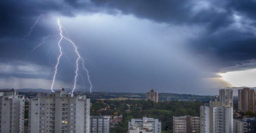 Žuti meteoalarm za RS, najavljeni kiša i grmljavina