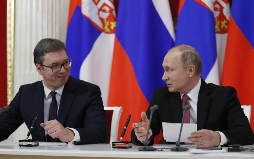 Putin poželio uspjeh Vučiću na izborima