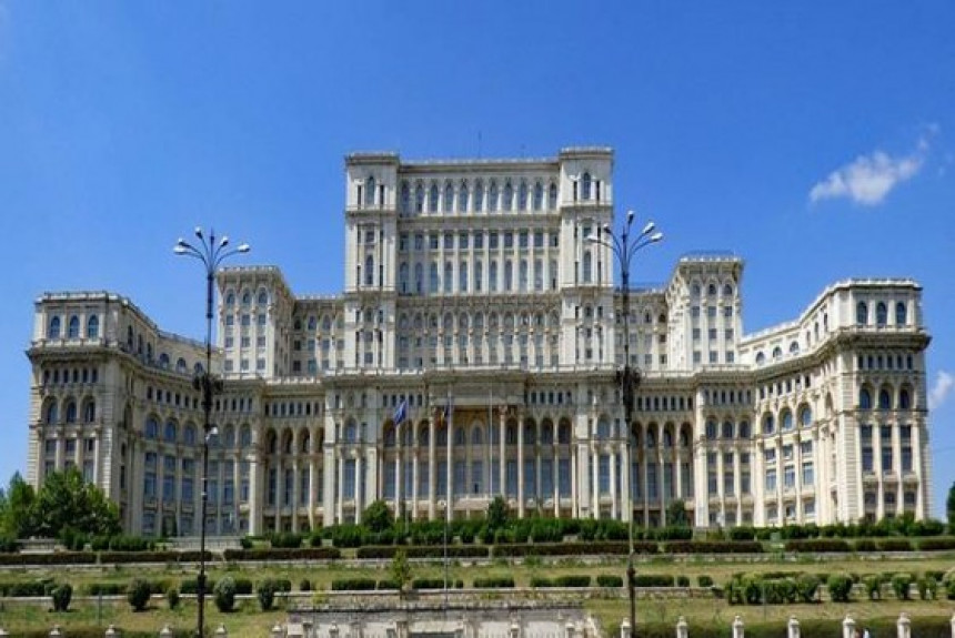 Највећа и најтежа зграда на свету налази се у Румунији! (ВИДЕО)