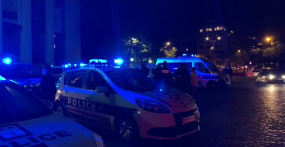 Полиција почела да протестује, отказали послушност власти