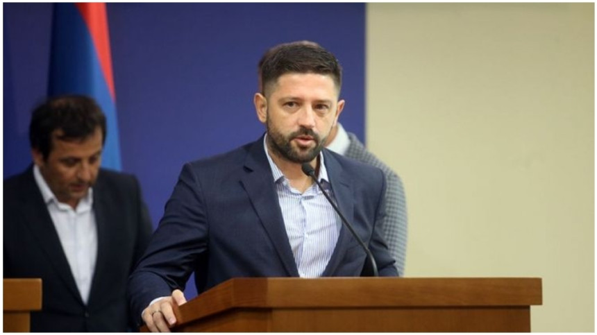 Nema odgovora o transferu Darka Mitrića iz SDS u SP