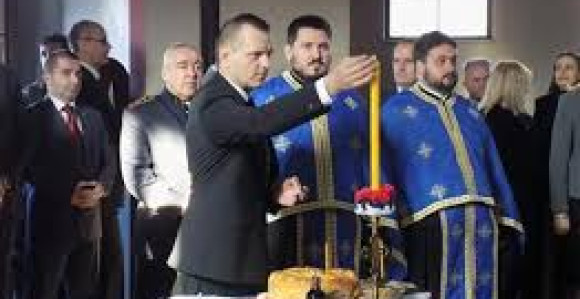 "Džaba im pop, teško će vlast okajati grijehe"