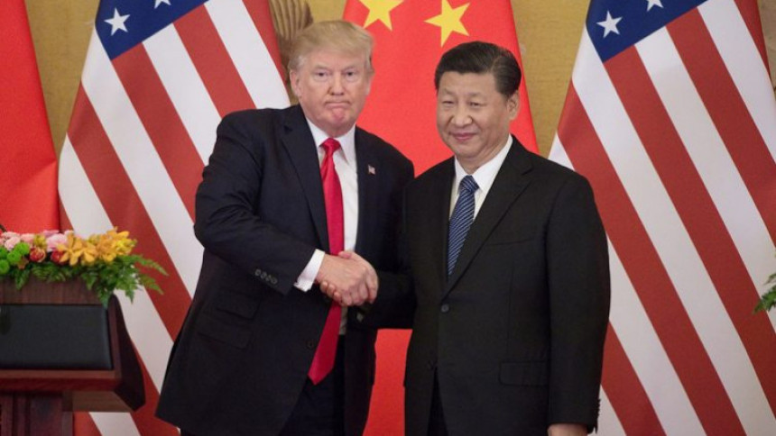 Трамп пријети прекидом веза с Кином због короне