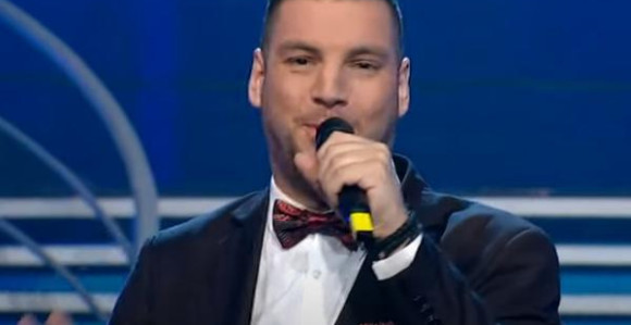 Pinkova zvezda ima koronu!