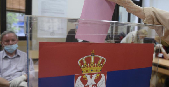 Očekivanja: Ko će do pobjede na izborima u Srbiji?