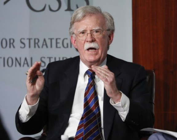 Odobreno štampanje Boltonovih memoara, Tramp očajan!