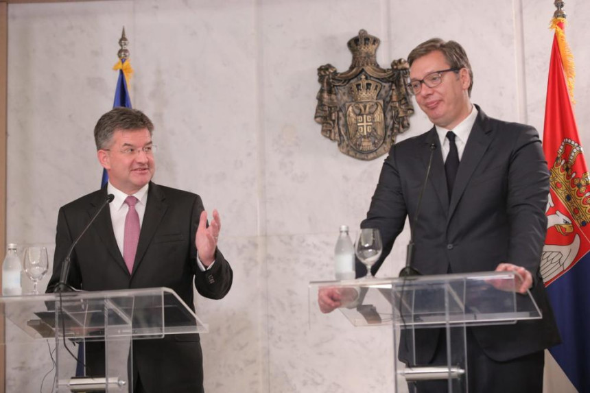 Vučić: Teme su bolne, kompromis nije lak za Srbiju
