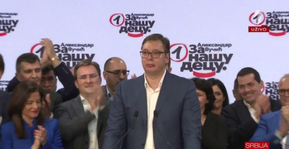Vučić proglasio pobjedu SNS-a (VIDEO)