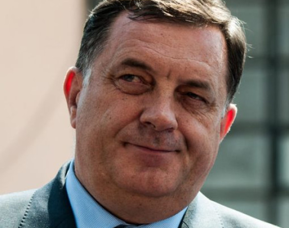 15 minuta nakon Nešića i Dodik čestitao Vučiću