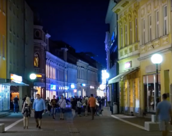 Dok traju korona zabave, građani se već nalaze u karantinu!