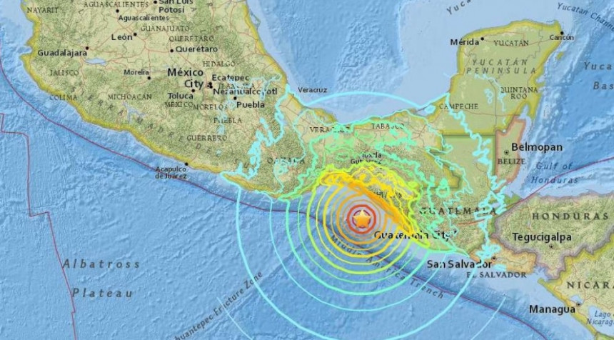 Snažan zemljoters jačine 7,7 stepeni pogodio Meksiko