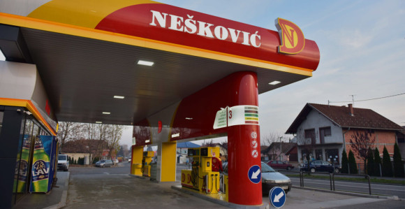 Pogledajte koliko zarađuju trgovci naftom u BiH