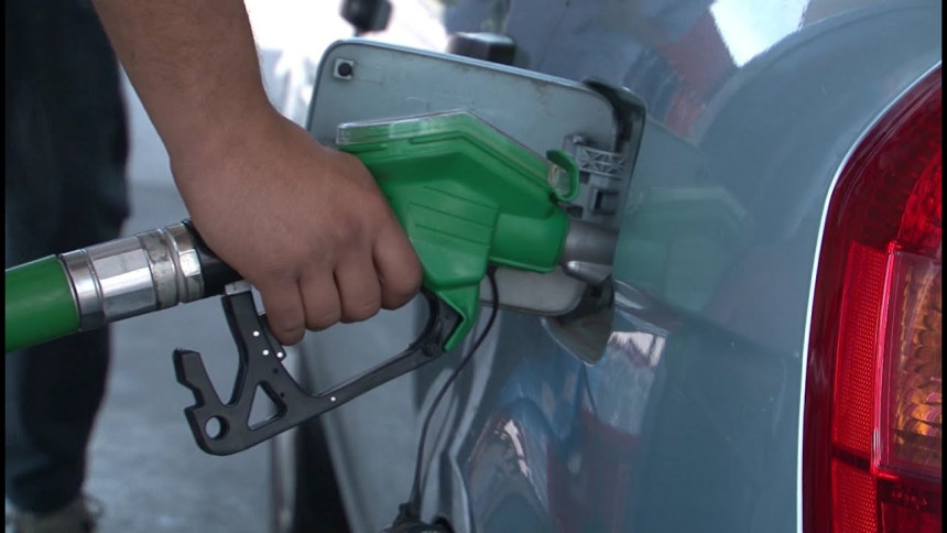 Gorivo na pumpama u BiH skuplje i do deset feninga