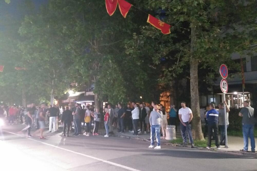 Okupljanja u Bijelom Polju, Nikšiću i Beranama
