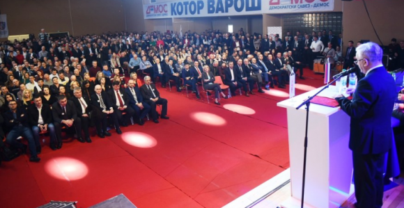 Nezadovoljni pišu o Demosu: U stranci je haos!