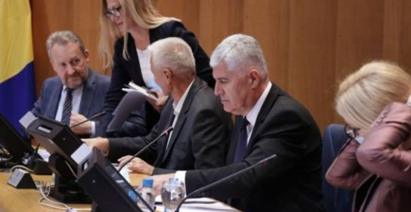 Dom naroda BiH odbio zakon o prestanku mandata VSTS-a