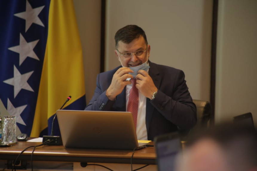 Tegeltija negativan na koronu, nalazi se u samoizolaciji