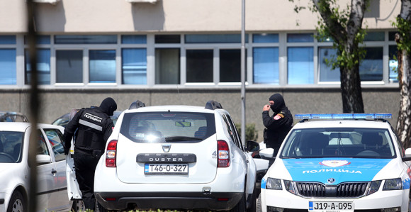 Banjaluka: Policija zatekla muškarce da se drogiraju