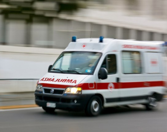 Dječak pao sa 3. sprata, prelazio sa terase na terasu