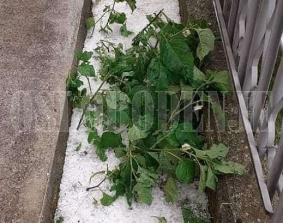 Olujno nevrijeme u Bugojnu: Sve pod ledom