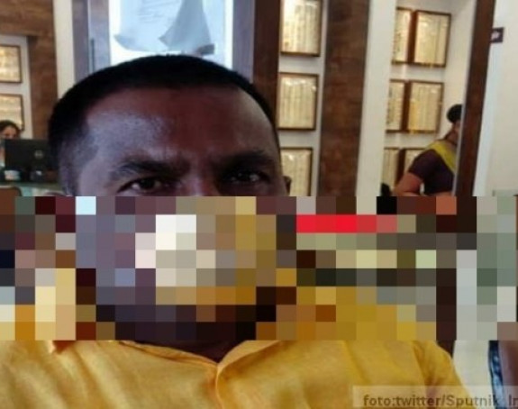 Nosi zlatnu masku od 4.000 dolara!