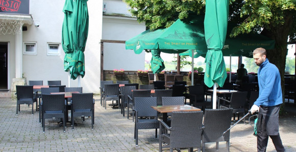 "Šta god da se desi nema zatvaranja kafana, salona.."