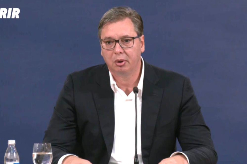 Vučić saopštio: U Beogradu od petka policijski čas