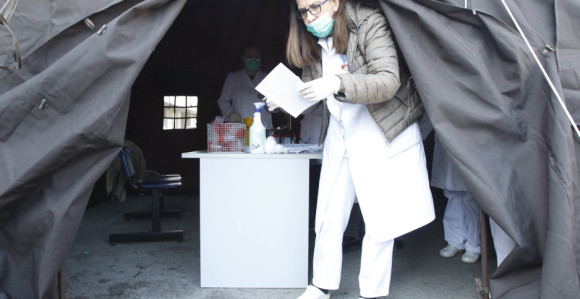 SA: Medicinari se povukli sa trijažnih punktova