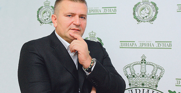 Pred lice pravde privesti nasilnike koji ruše Srbiju