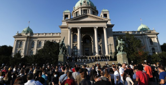 Beograd: Protest ispred Skupštine, blokiran centar