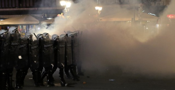 Hitna: Zbrinuto 19 policajaca i 17 demonstranata