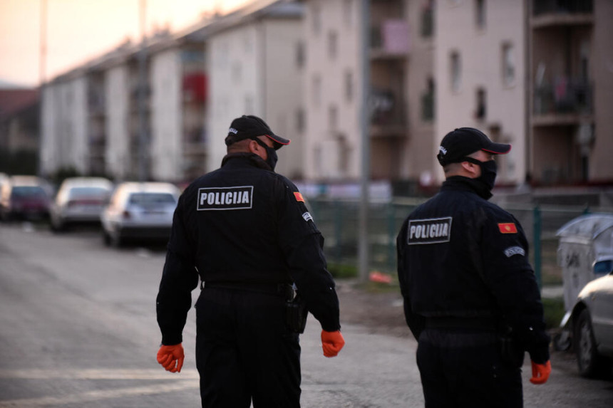 У Црној Гори короном су заражена 23 полицајаца