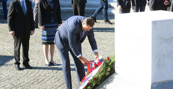 Dodik rekao da se u Srebrenici desio genocid